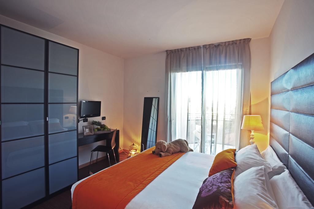 Hotel D-place &