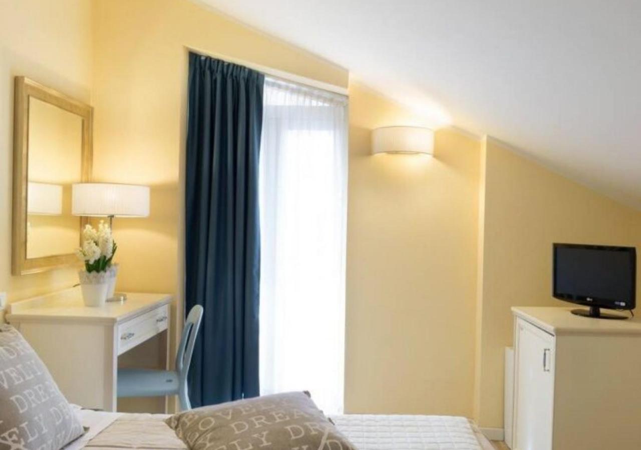Hotel Beyou Rosa Riccione