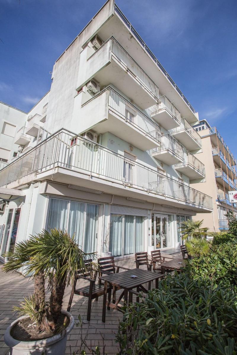 Nizza - Nuova Gestione Hotel 2*