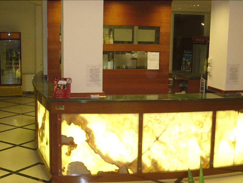 Linda - Family - Nuova Costruzione Antisismica Hotel Riccione