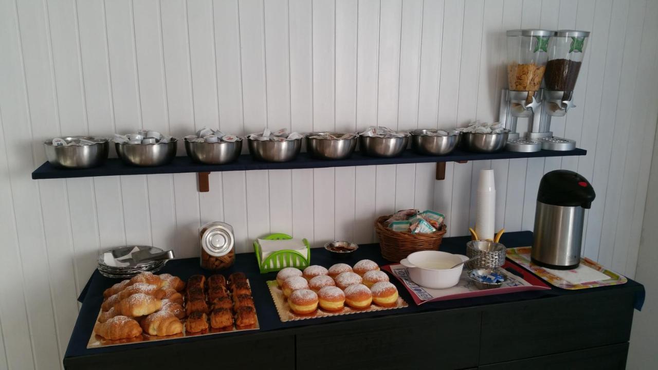 Fiorina - Village Gratuito - Colazione Fino A Mezzogiorno Bed & Breakfast *