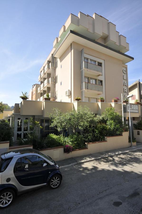 Hotel Clara 3*