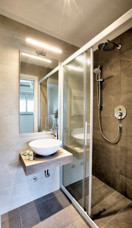 Hotel Clara 3*
