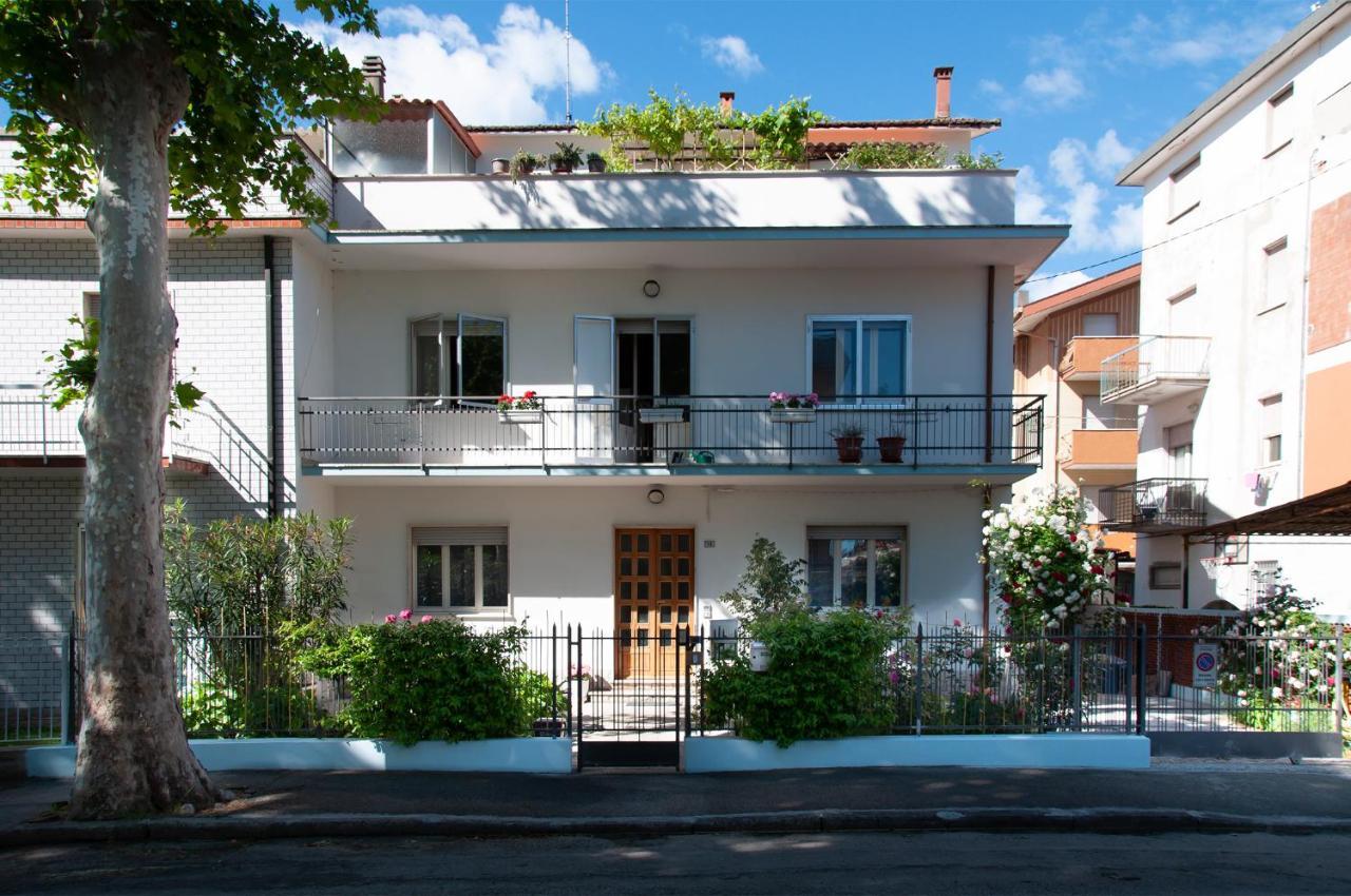 Appartamento Casa Vacanze Mainardi Con Giardino
