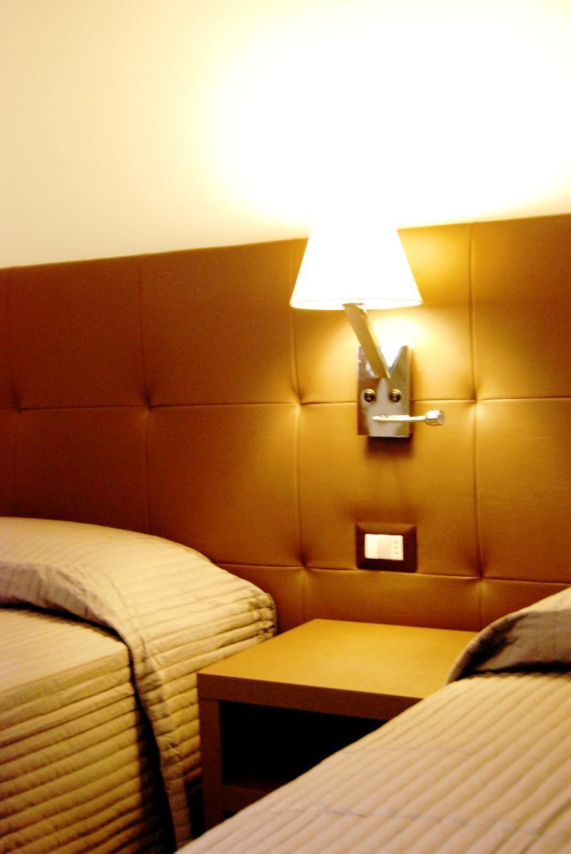 Aparthotel Residenze Al Colle Dei Pini 3*