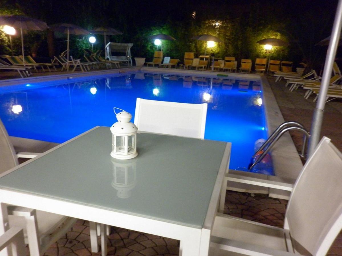 Tre Rose Hotel