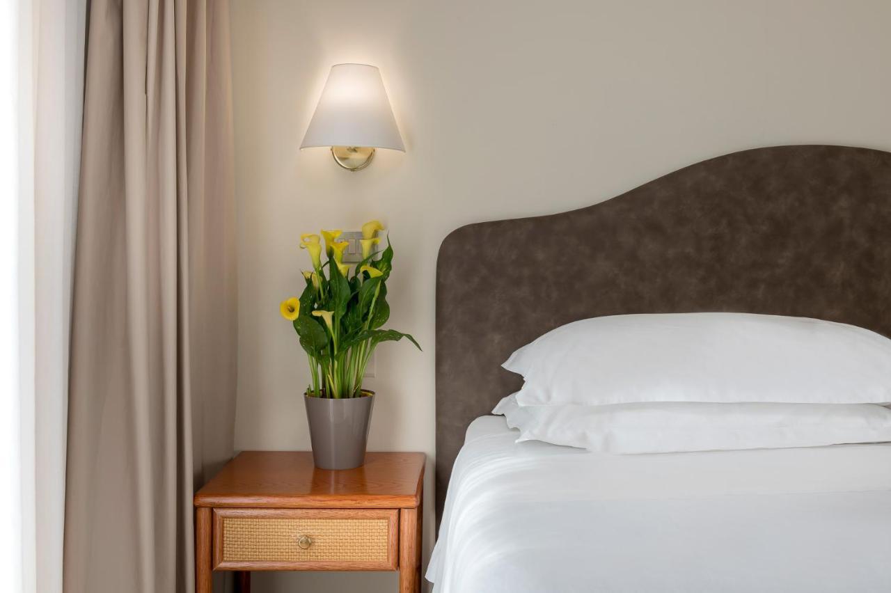 Adlon - Fronte Mare Hotel