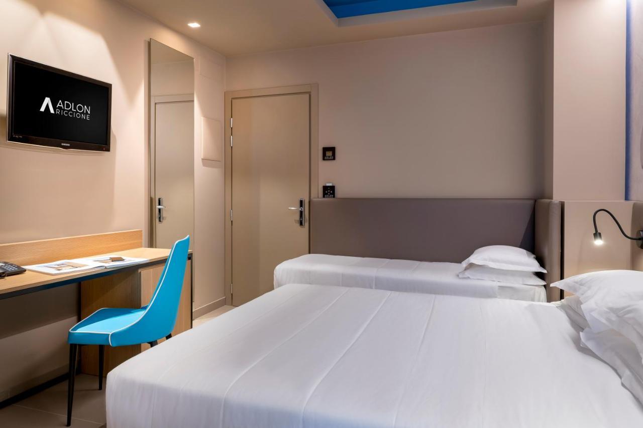 Hotel Adlon - Fronte Mare 3*
