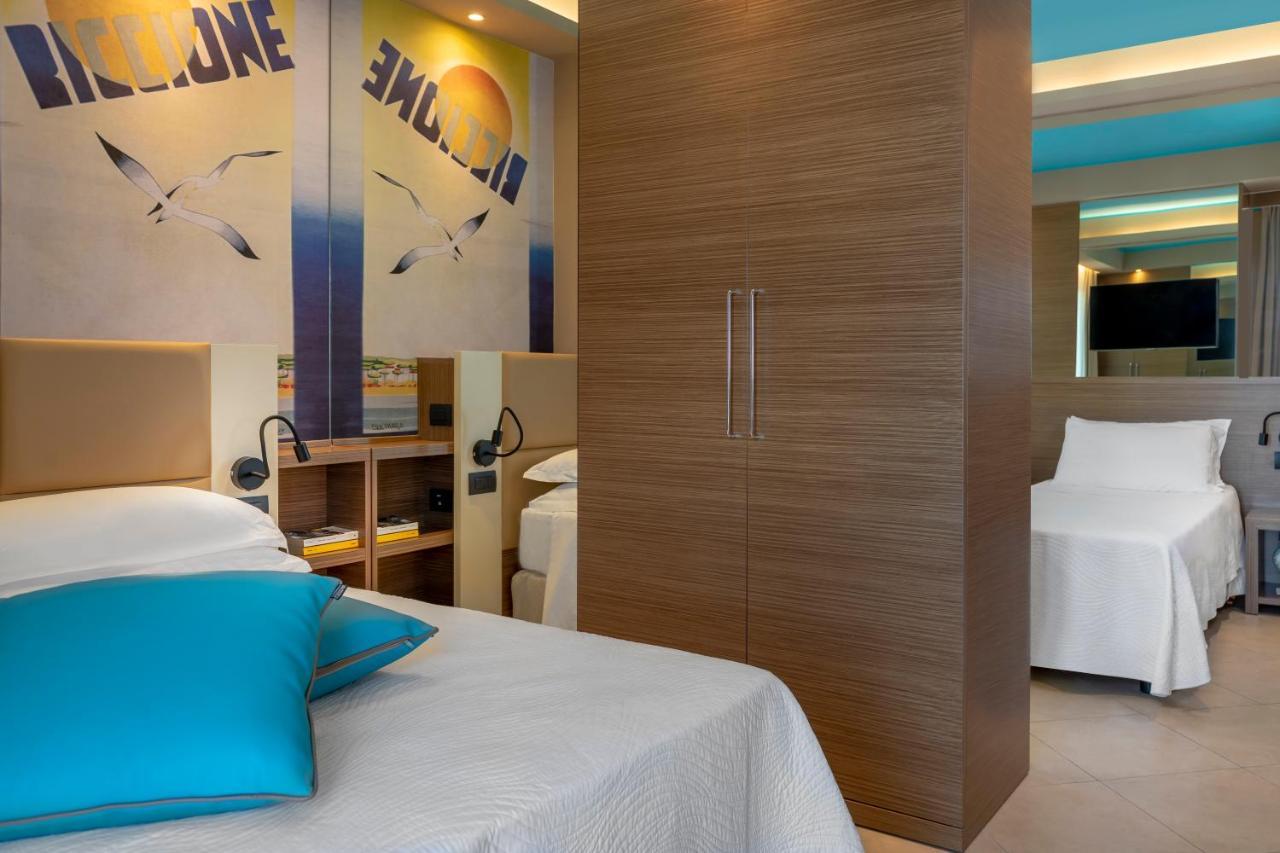 Hotel Adlon - Fronte Mare 3*