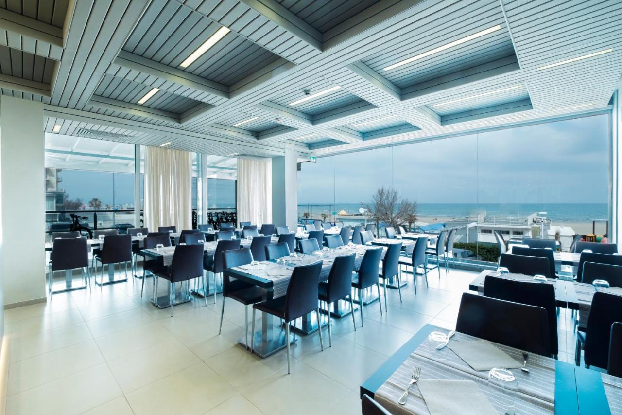 Adlon - Fronte Mare Riccione