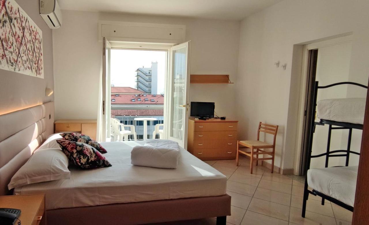 Hotel Platani