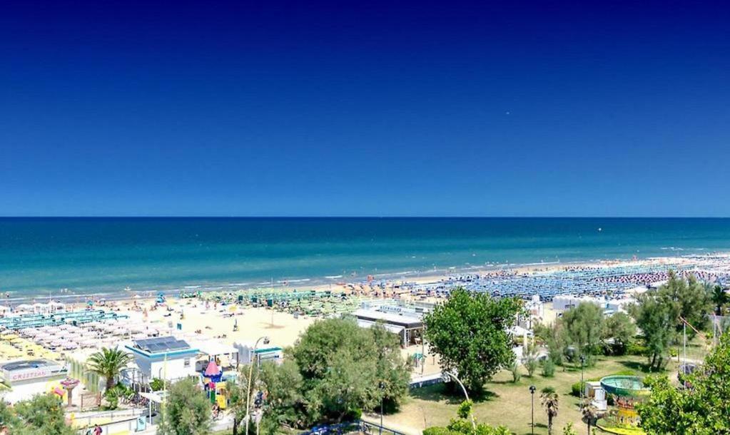 Angeles - Fronte Mare Hotel Riccione