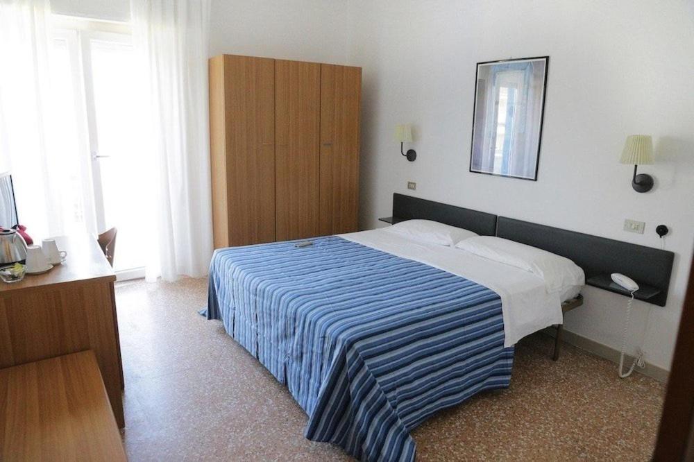 Angeles - Fronte Mare 3* Riccione