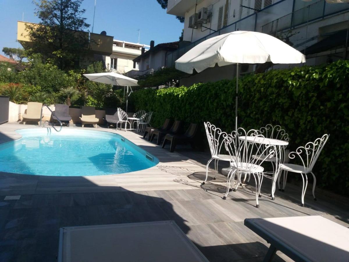 Hotel Condor - Con Piscina