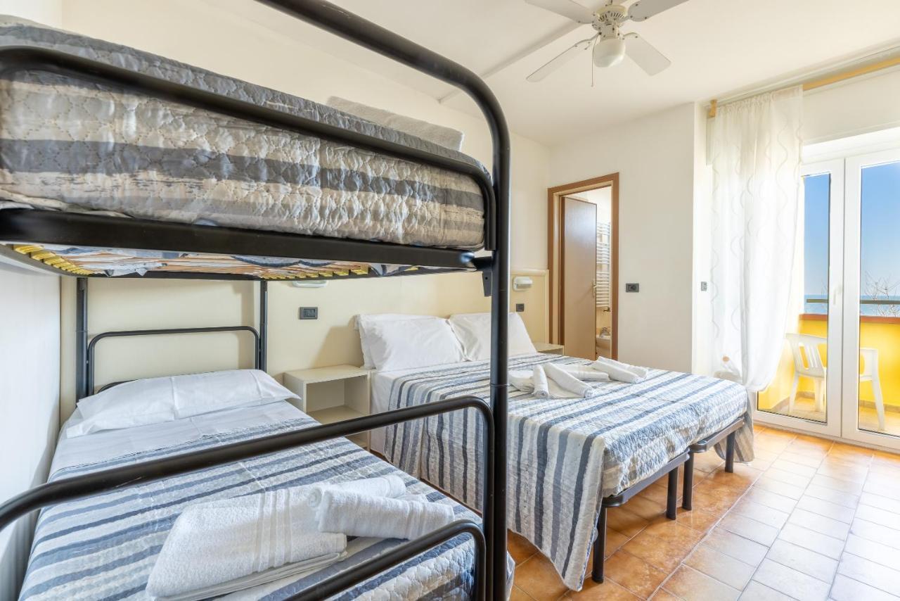 Hotel Mignon Fronte Mare Riccione