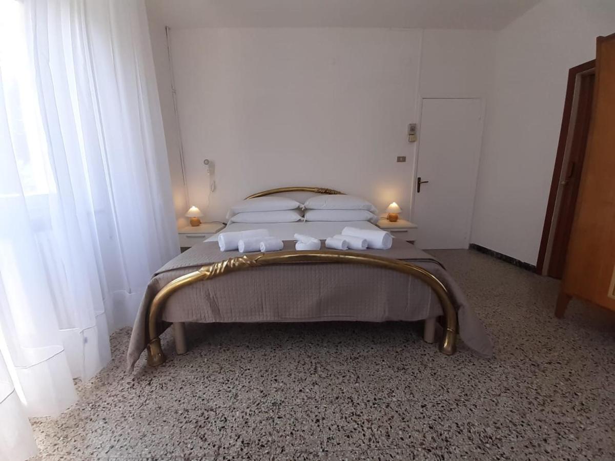 Beeliving Room&breakfast (adults Only) Bed & Breakfast Riccione