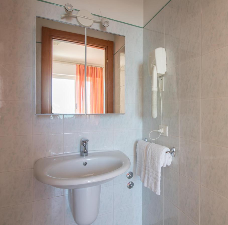 Saturnia 3*