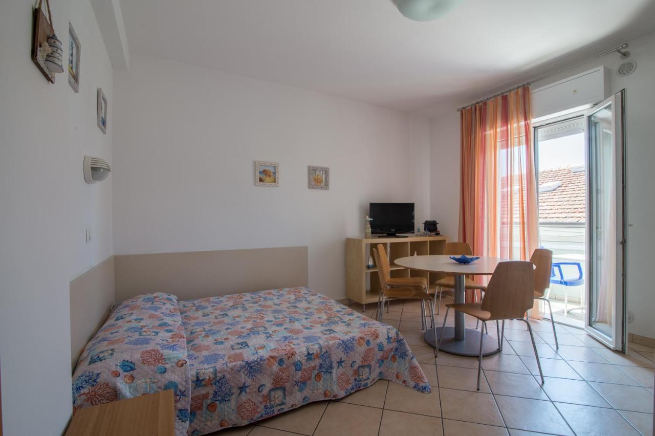Aparthotel Saturnia 3*
