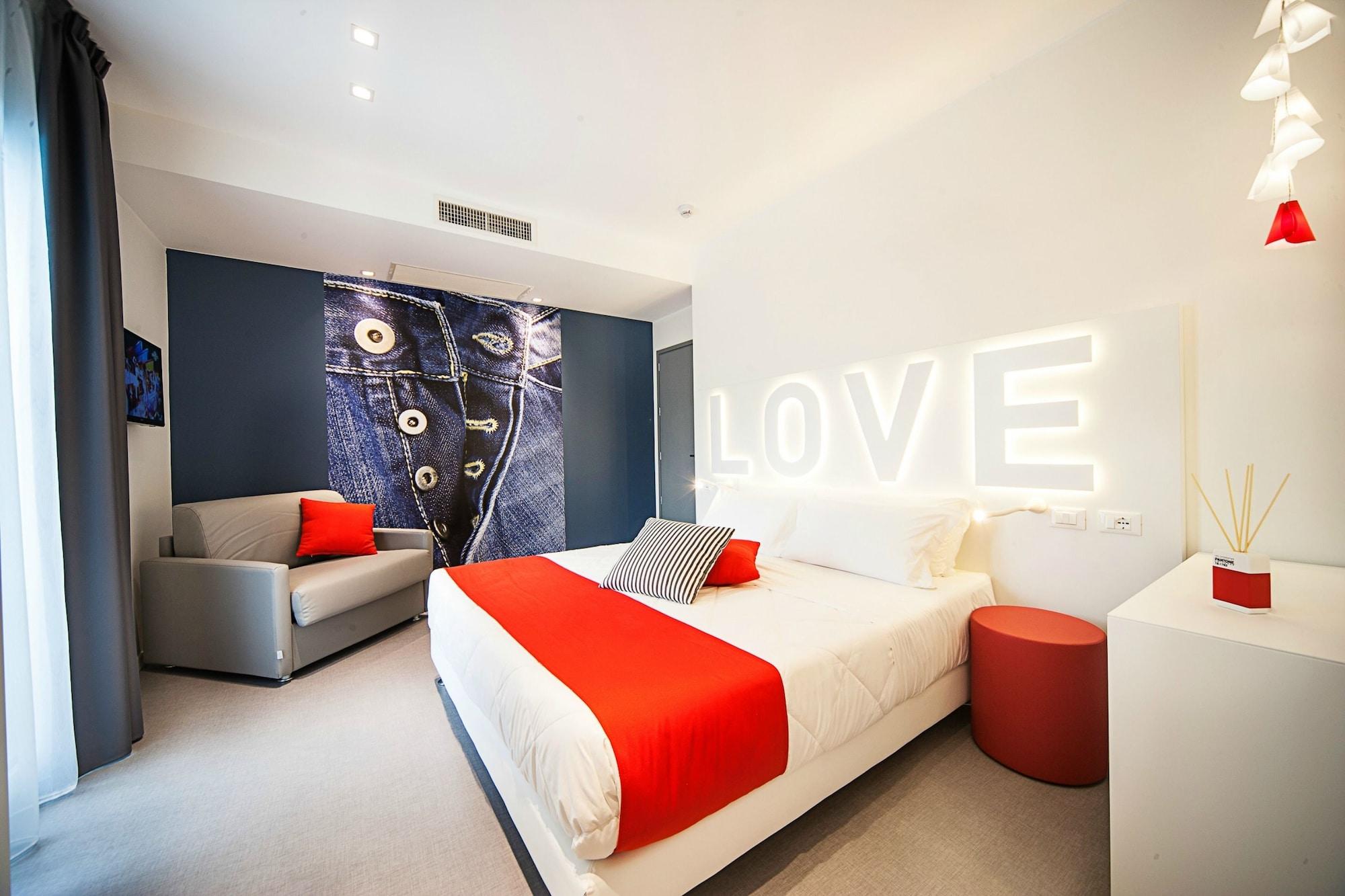 Boat - The Original 3* Riccione