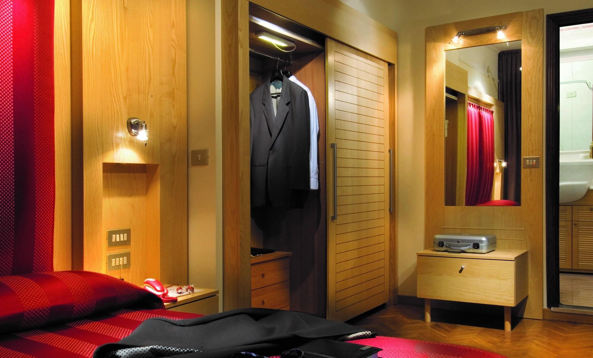 Abner's 4*