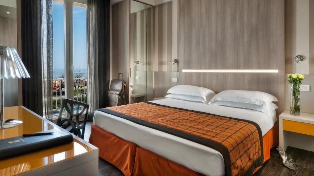 Hotel Roma 4*