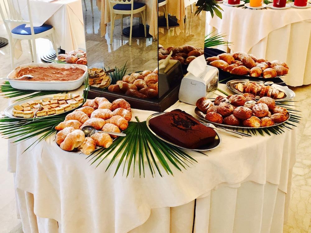 Hotel De Amicis Riccione