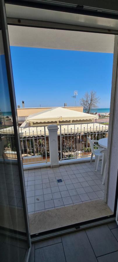 Rubino A 100metri Dal Mare Appartamento Riccione