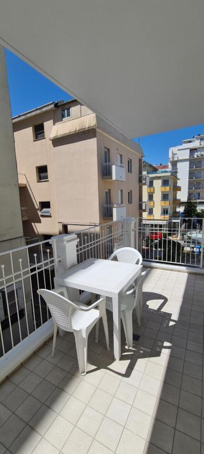 Rubino A 100metri Dal Mare Riccione