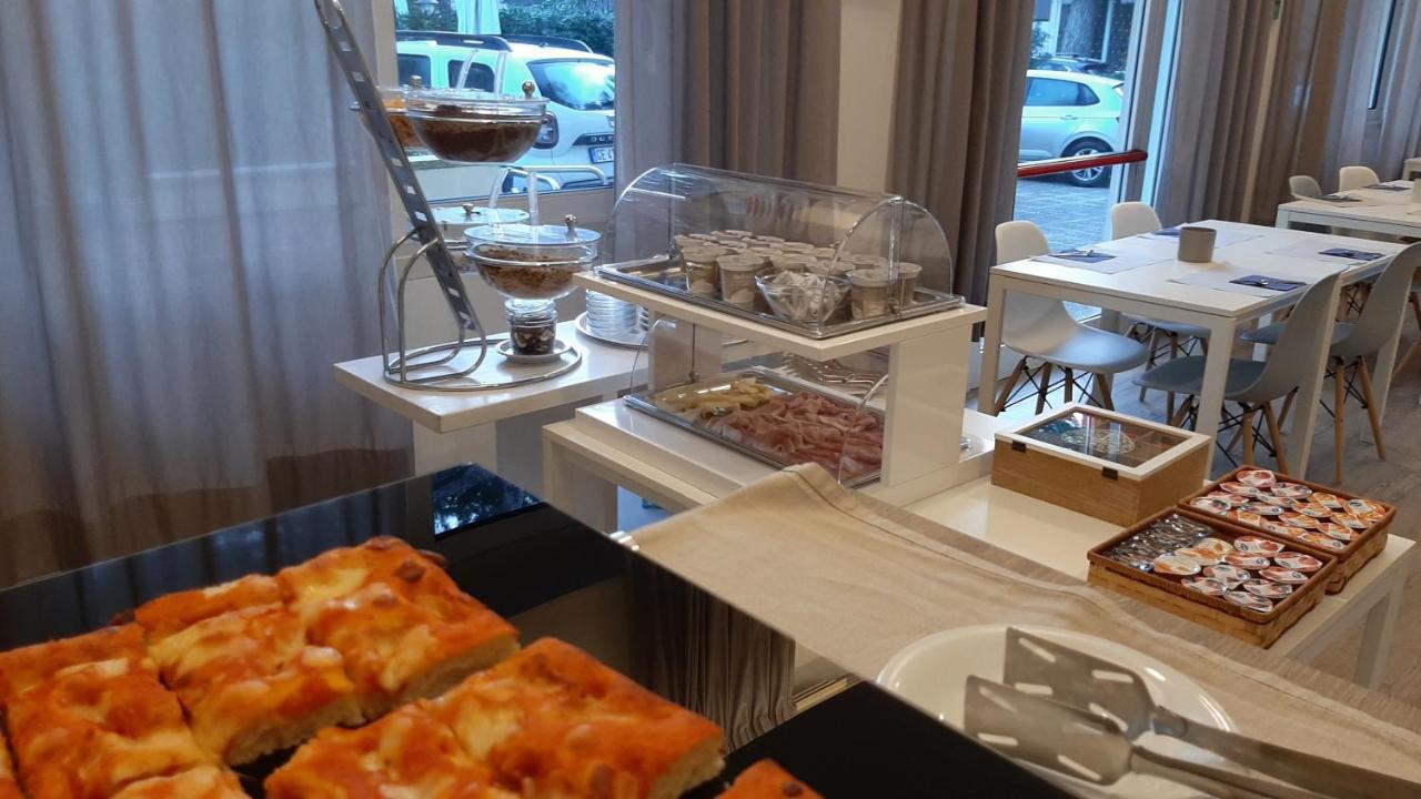 Arlecchino 3* Riccione