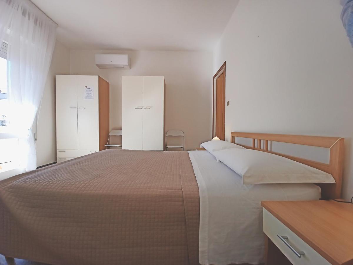 Beeliving Room&breakfast (adults Only) Riccione