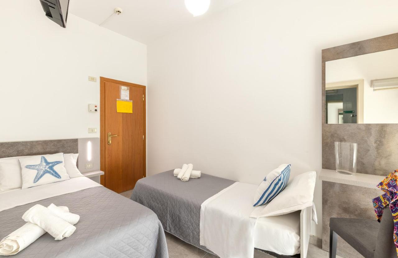 Hotel Condor - Con Piscina 2*