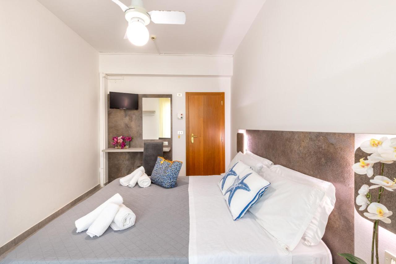 Hotel Condor - Con Piscina