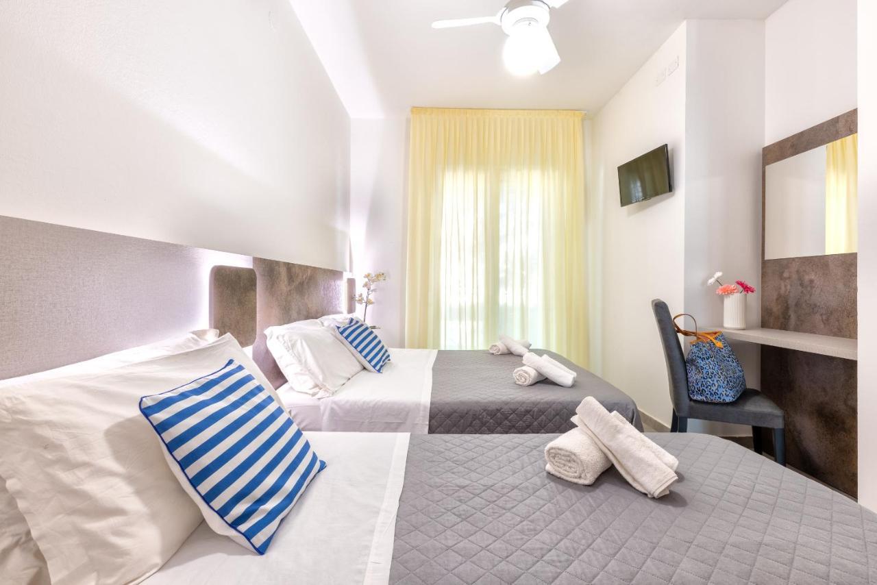 Hotel Condor - Con Piscina