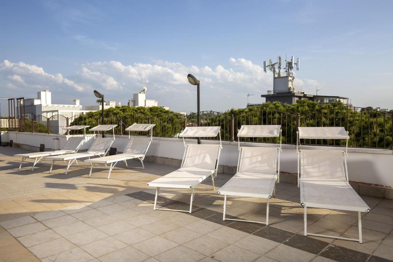 Luana Hotel