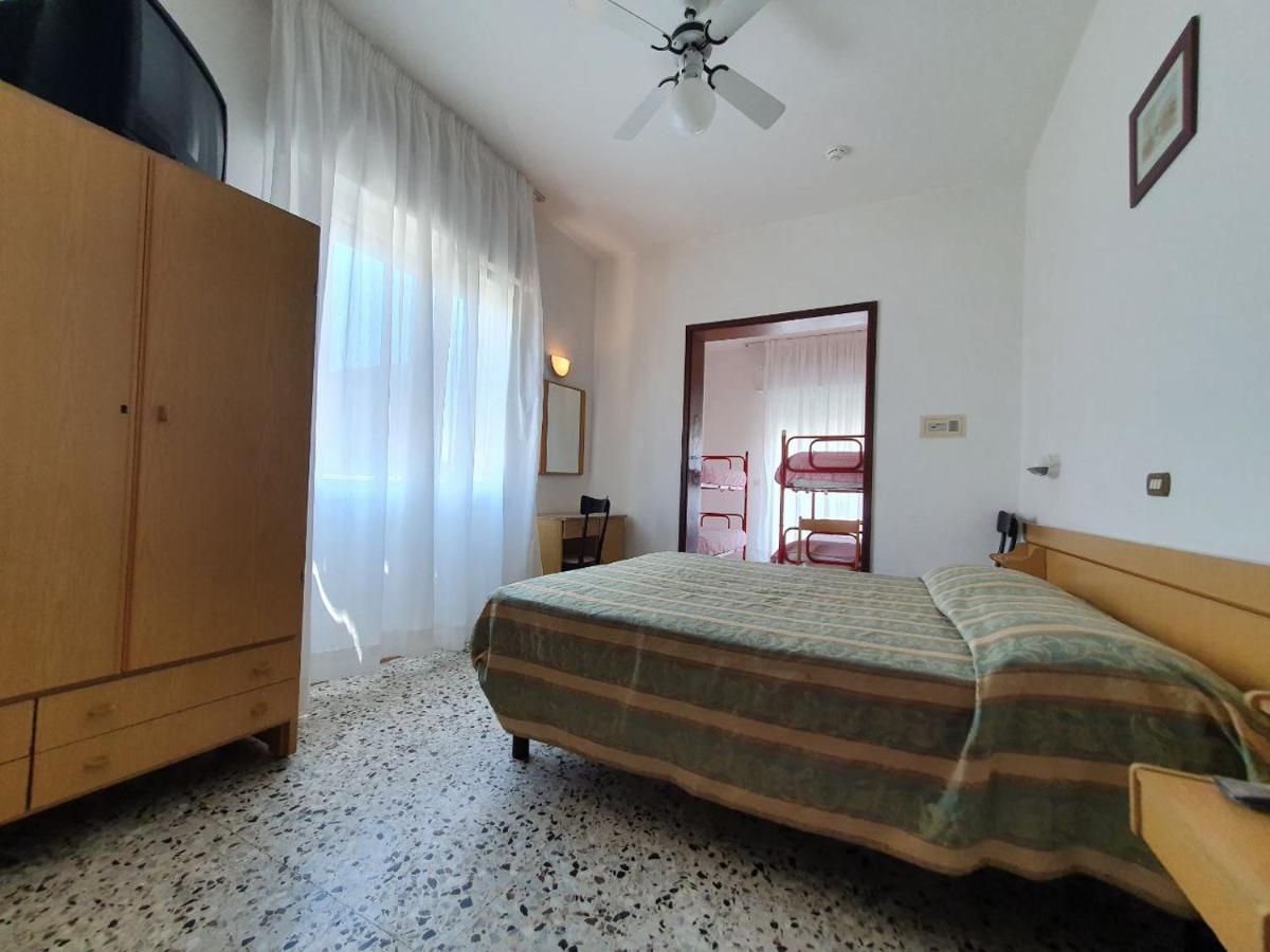 Hotel Moresco - Piscina Village