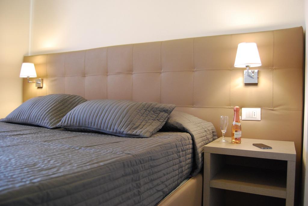 Aparthotel Residenze Al Colle Dei Pini 3*