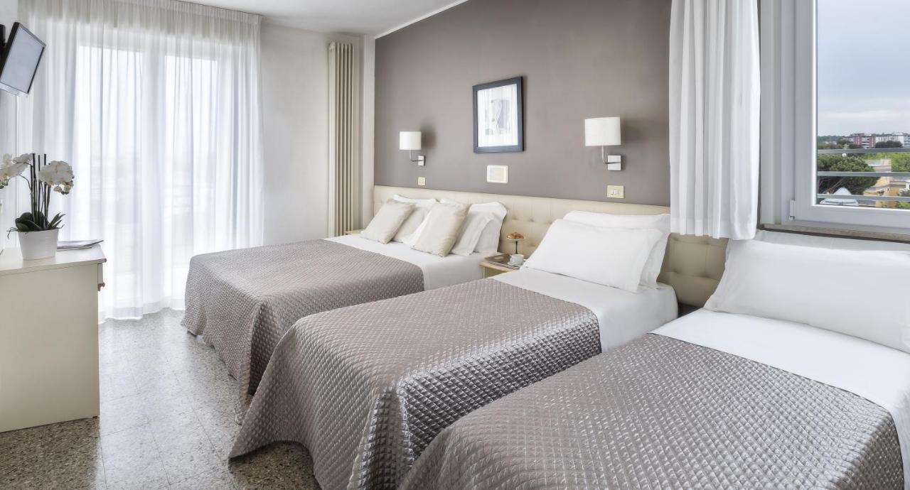 Hotel Carignano 3*