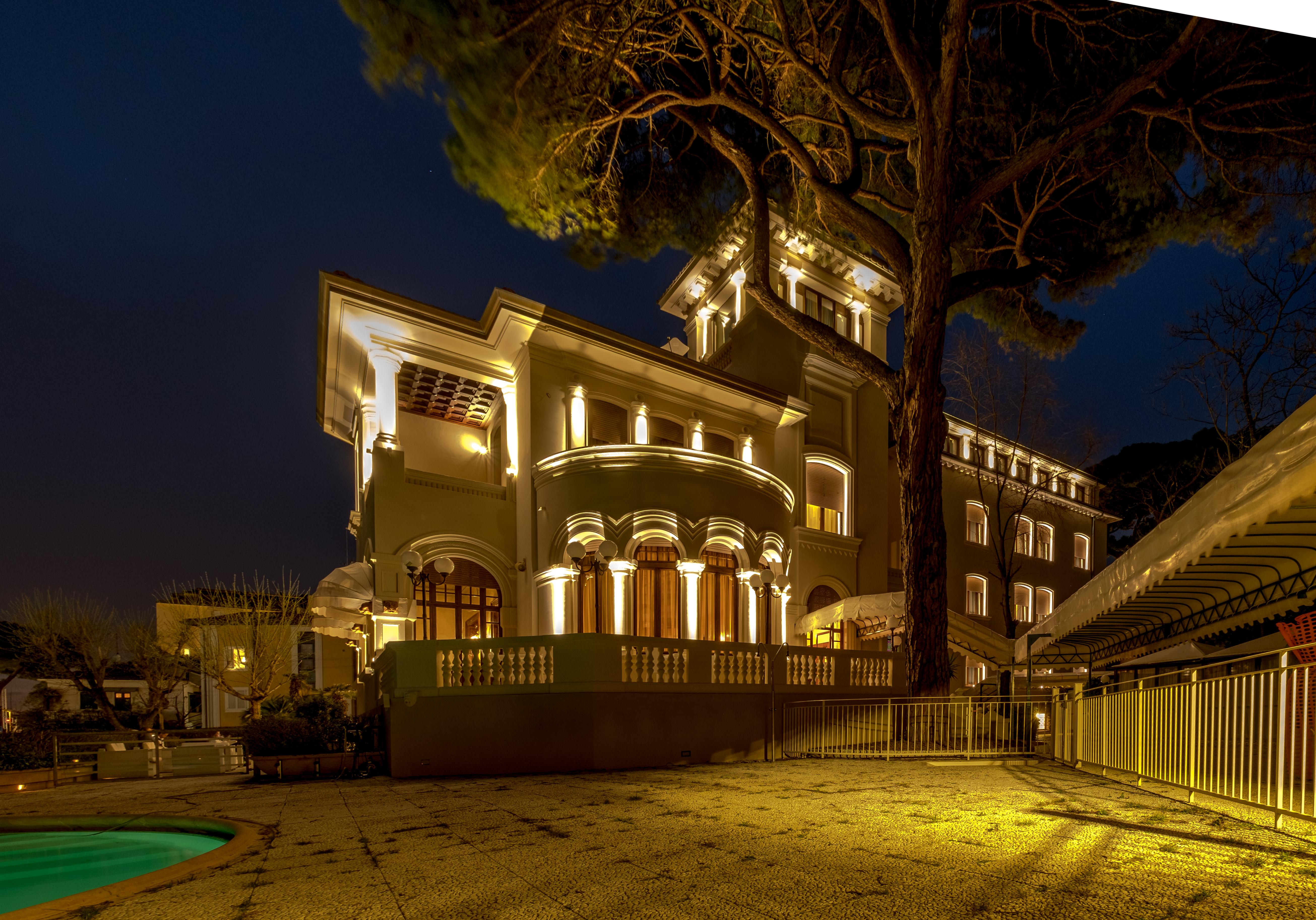 Hotel De La