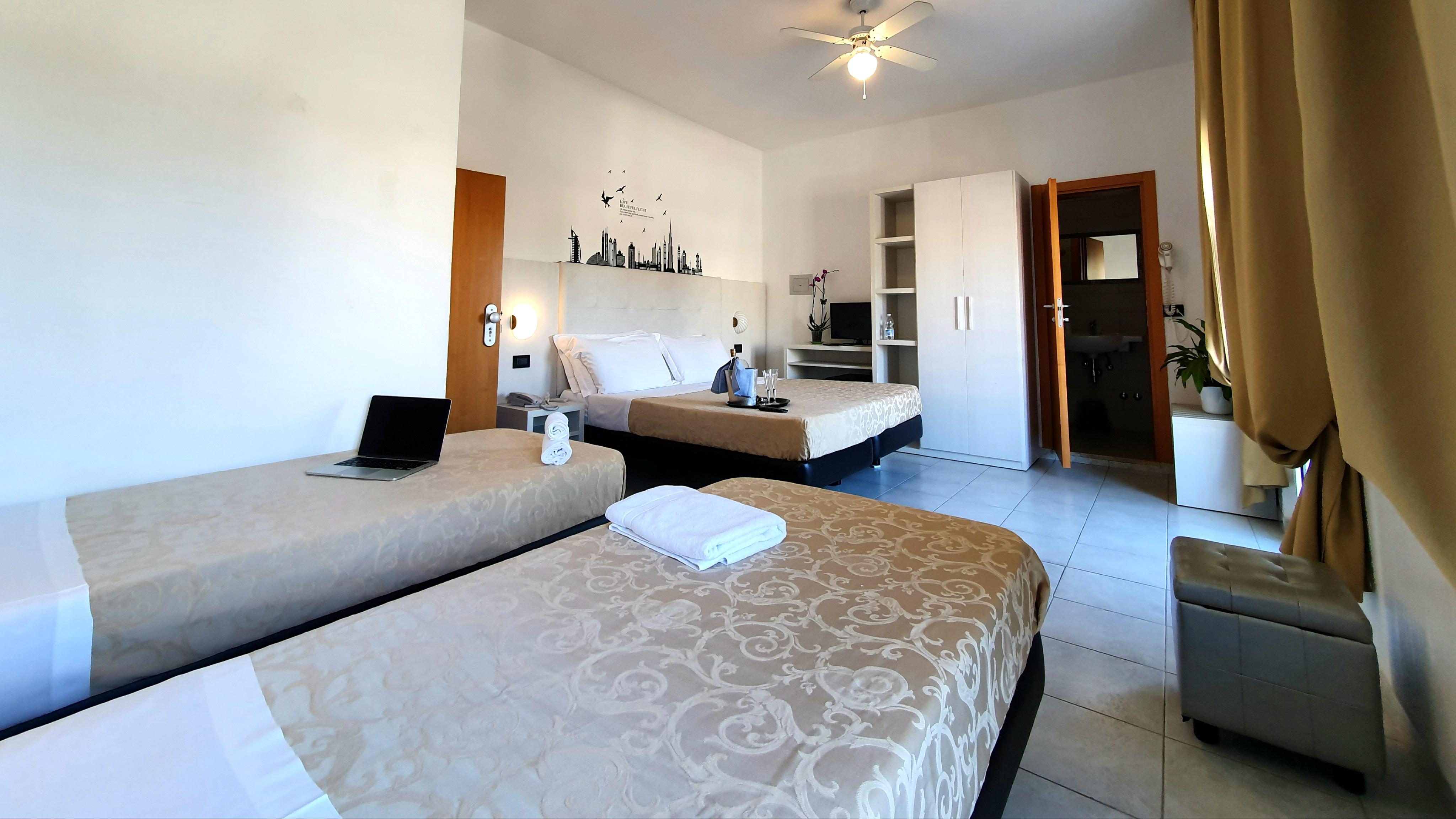 Marina Hotel