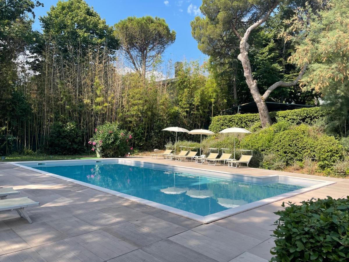 Aparthotel Residenze Al Colle Dei Pini Riccione