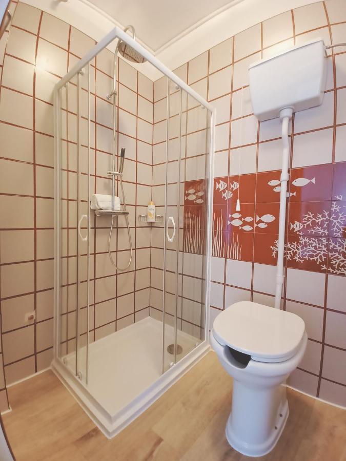 Beeliving Room&breakfast (adults Only)
