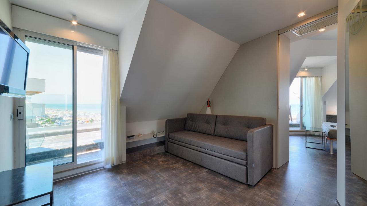 Rex - Fronte Mare Hotel 3*