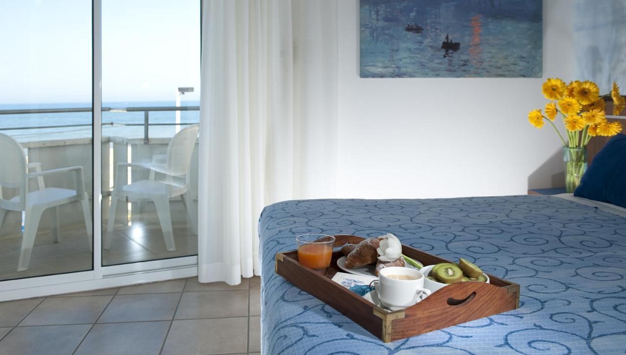 Rex - Fronte Mare 3*