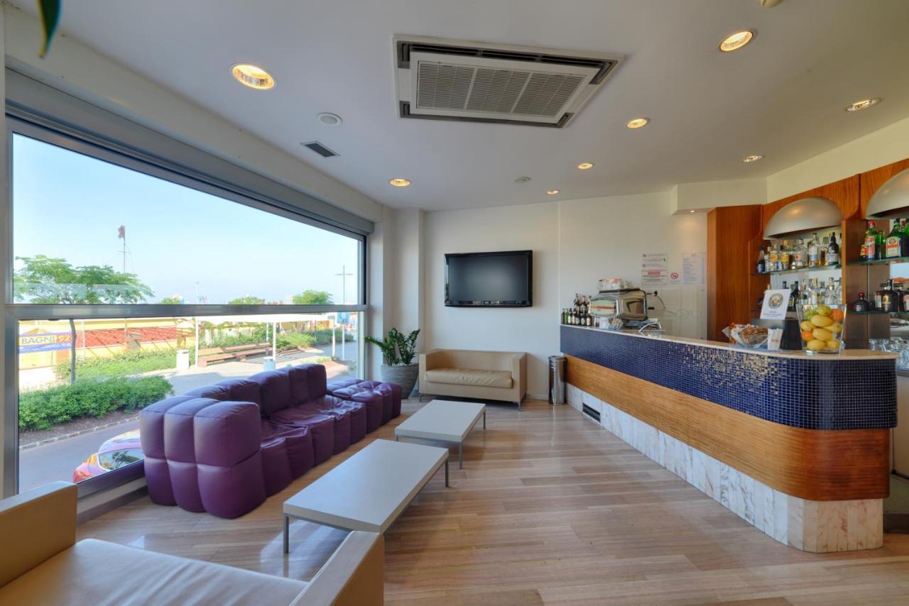 Rex - Fronte Mare Riccione