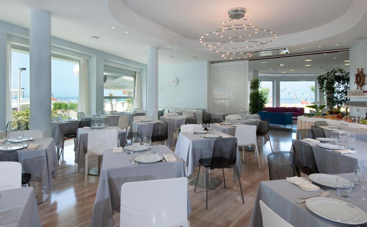 Hotel Rex - Fronte Mare 3*