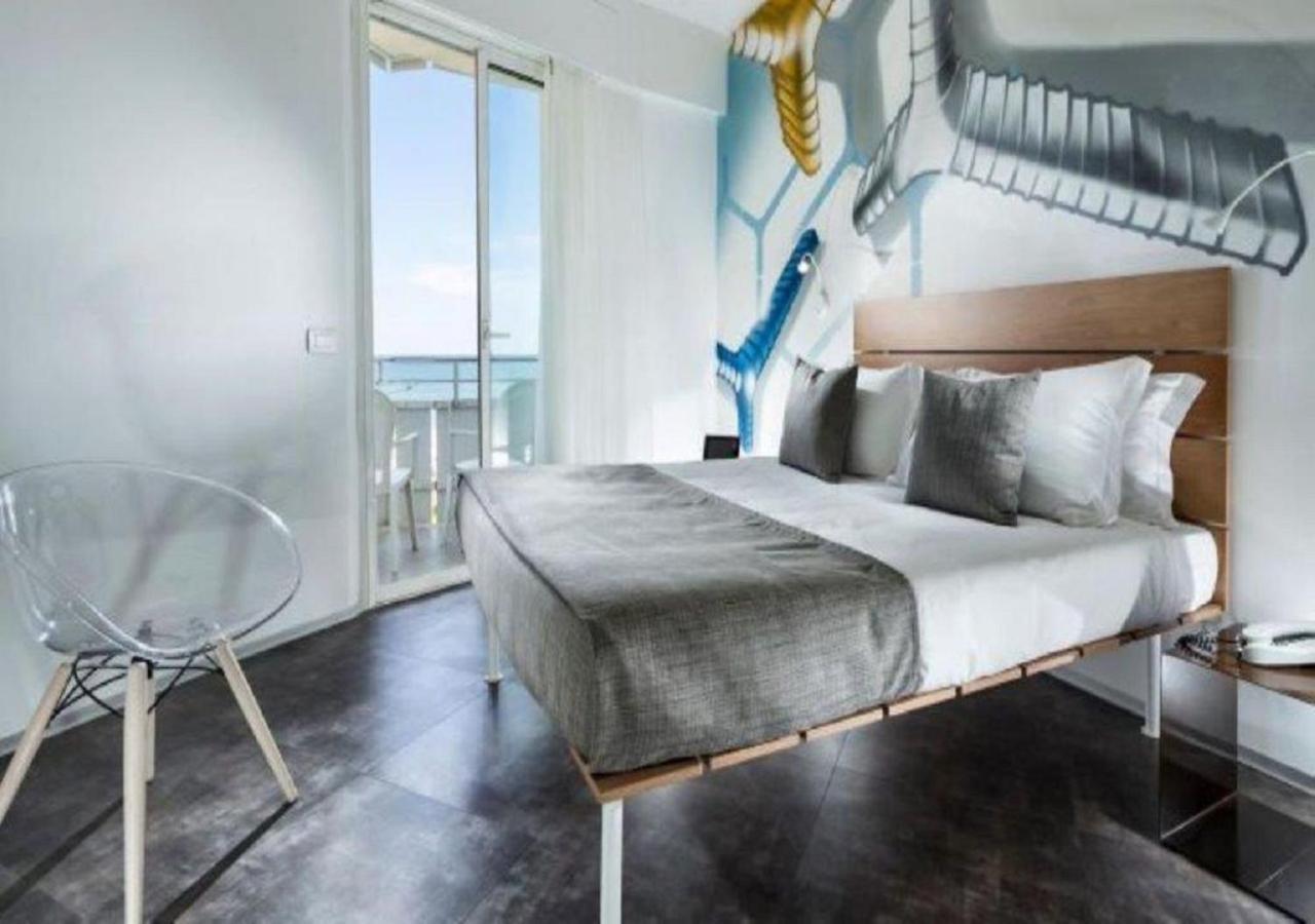 Rex - Fronte Mare 3*