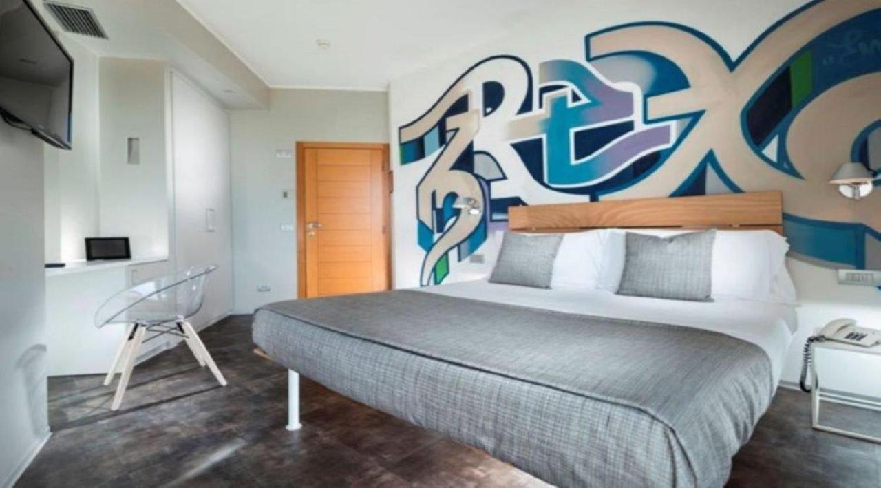 Rex - Fronte Mare Hotel Riccione