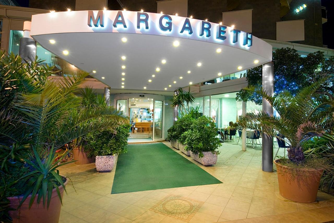 Margareth 3*