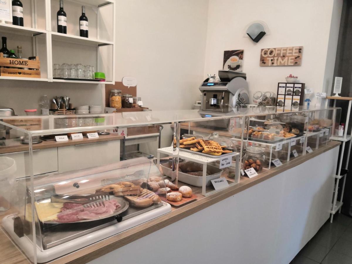 Iride Suite, Breakfast&brunch - Ideale Per Famiglie E Coppie Hotel Riccione