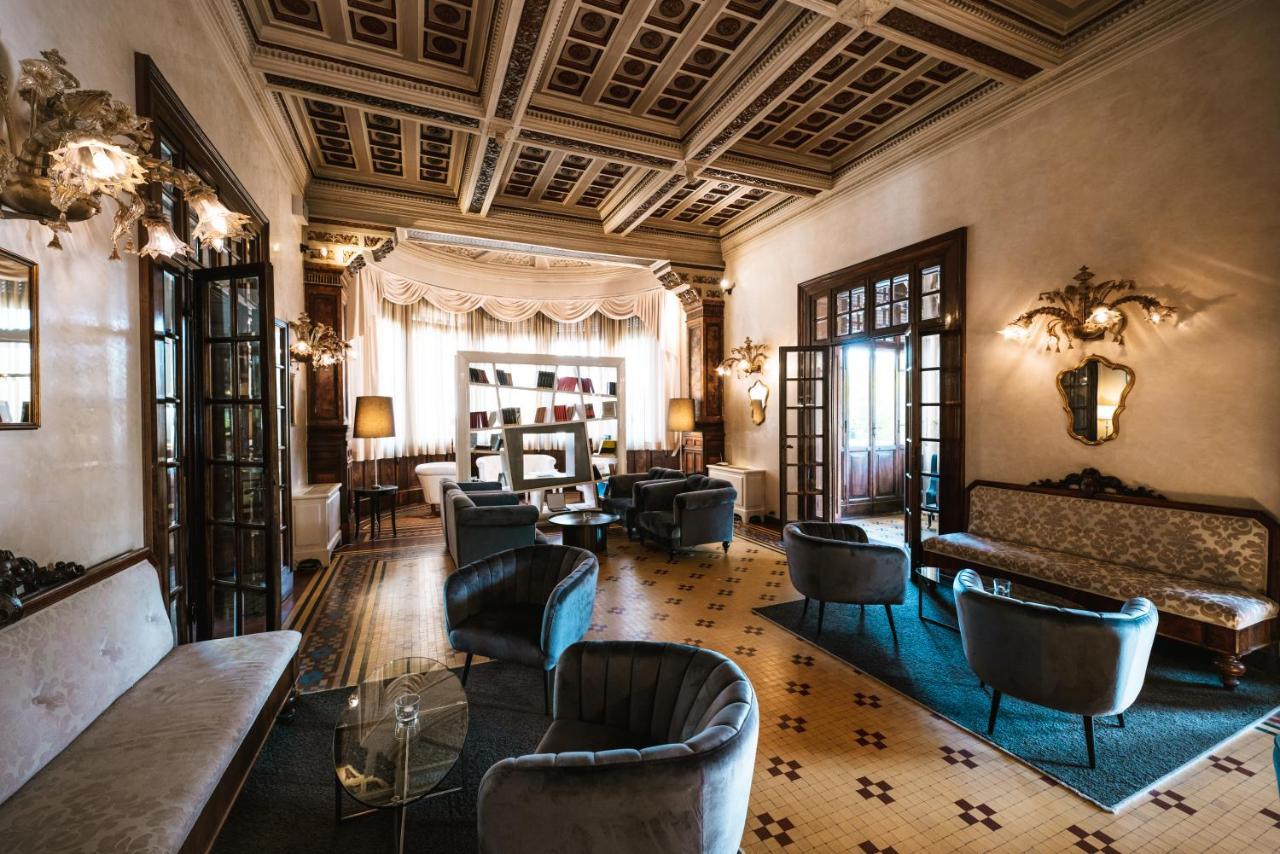 Hotel De La